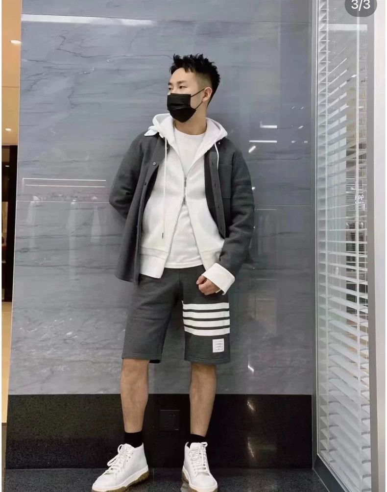 Thom Browne Thom Browne Dark grey shorts Size US 38 / EU 54 - 8 Thumbnail