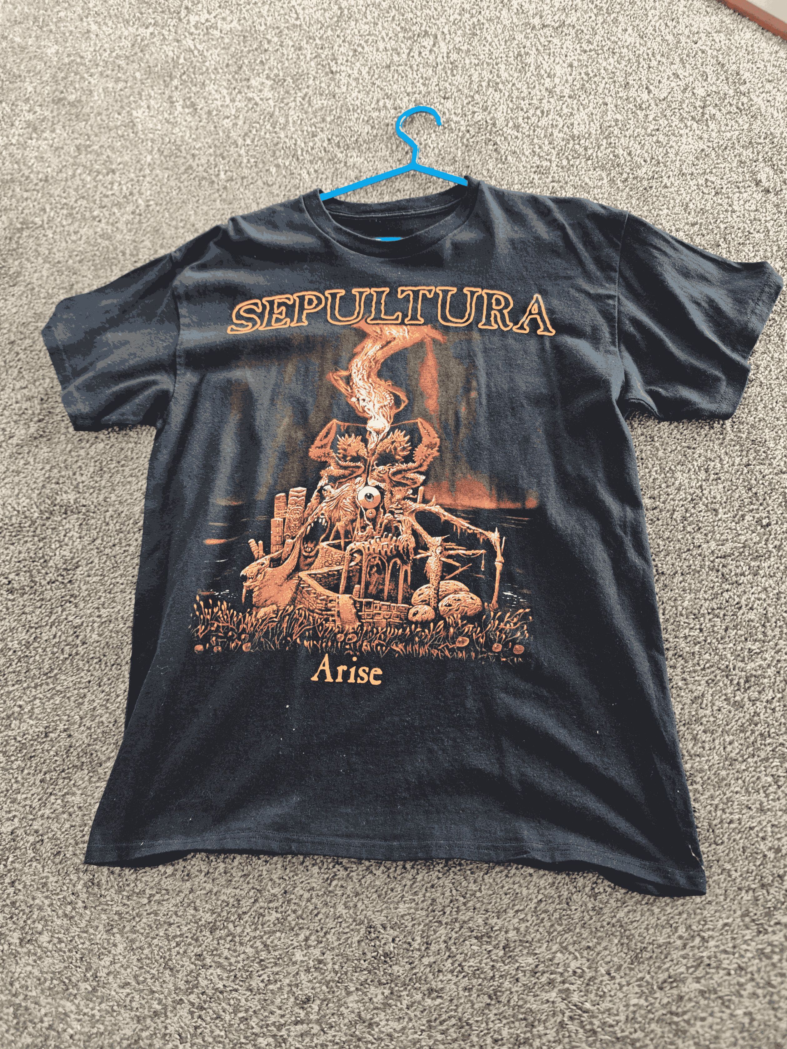 Band Tees sepultura metal 90s grunge size L Size US L / EU 52-54 / 3 - 1 Thumbnail