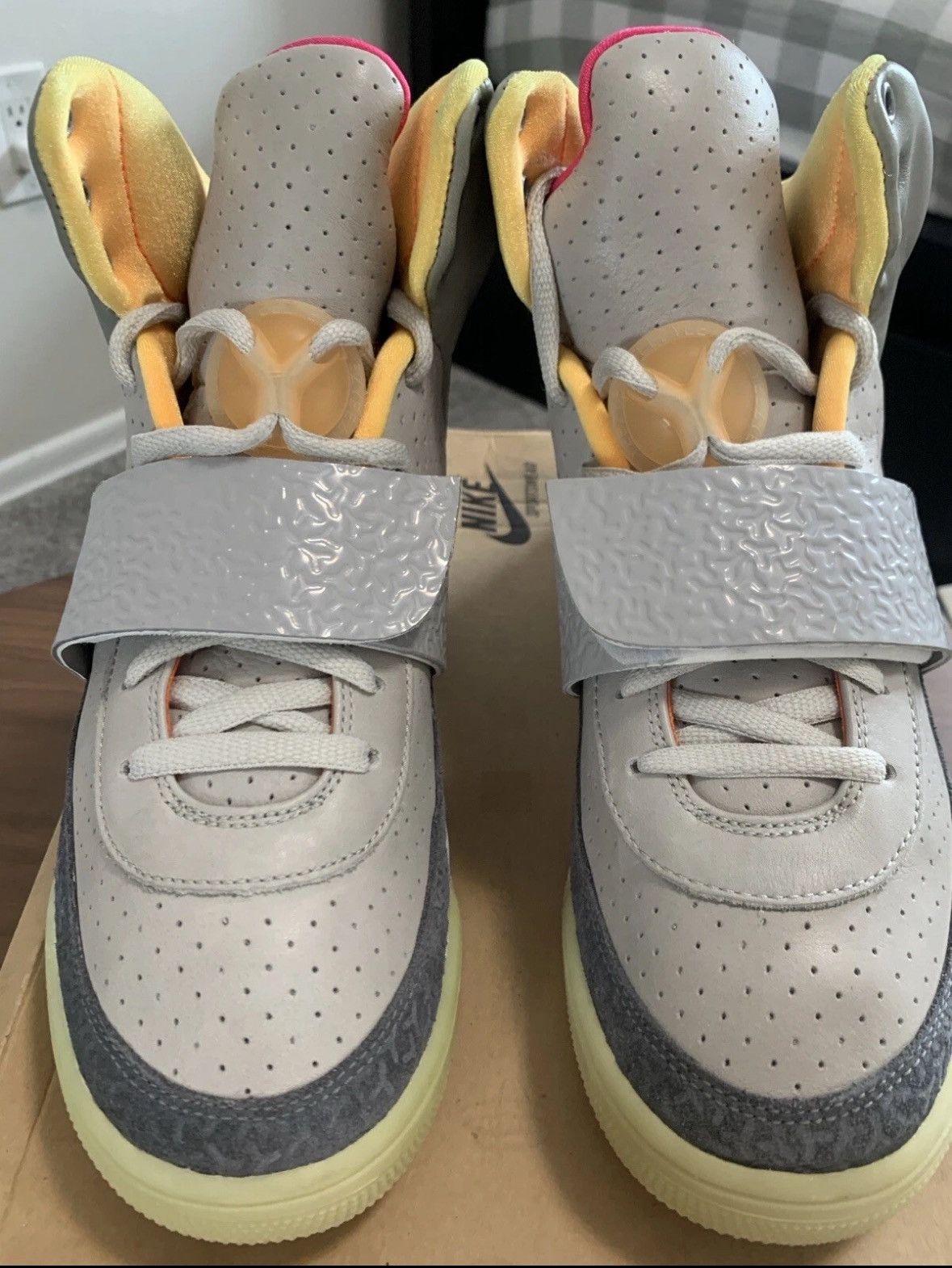 Kanye West × Nike Nike Air Yeezy 1 Zen Grey Size US 9 / EU 42 - 5 Thumbnail