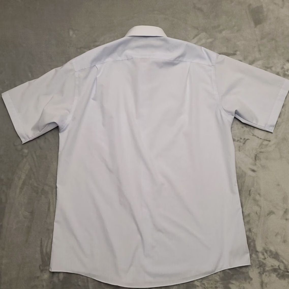 Vintage VINTAGE Towncraft Shirt Mens L Blue Short Sleeve Button-Up Collared Classic Broadcloth Cotton Polyester Solid Mens Size US L / EU 52-54 / 3 - 8 Thumbnail