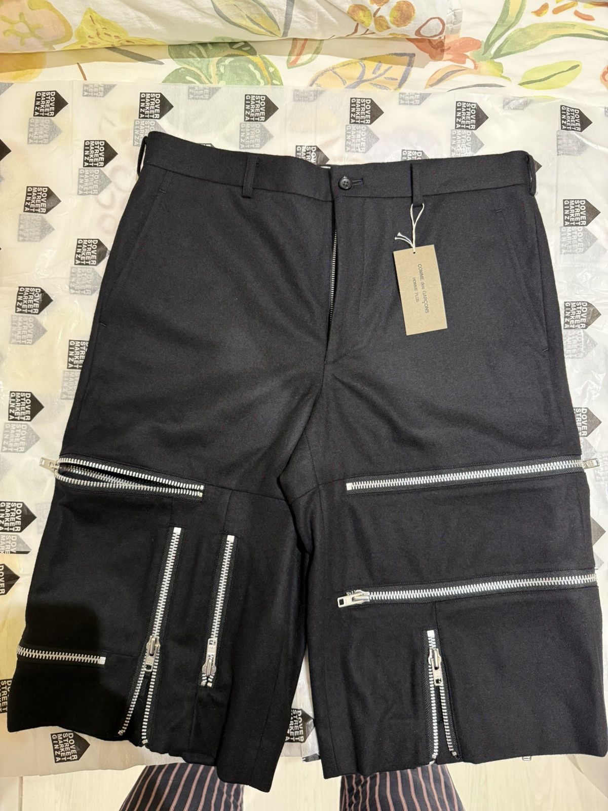 Comme des Garcons Homme Plus FW25 Zipped Wool Shorts Size US 32 / EU 48 - 2 Thumbnail
