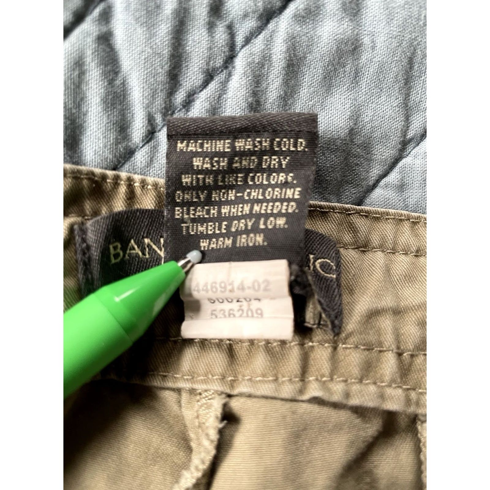Banana Republic VINTAGE Banana Republic Chino Pants women’s Size 12 Beige Canvas Casual Regular Size 34" / US 12 / IT 48 - 4 Thumbnail