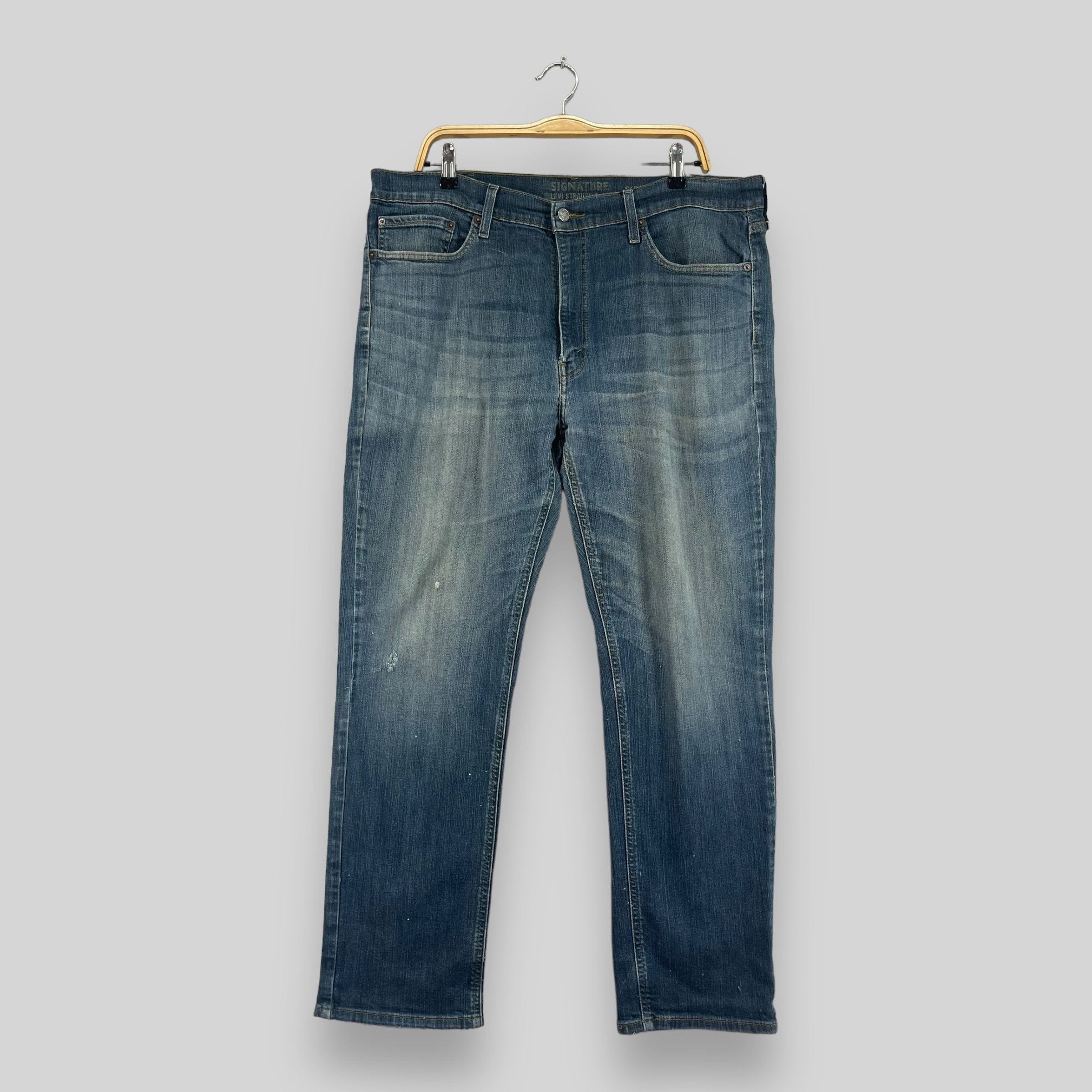 Levi's Size 39 Vintage Levis Signature Distressed Reconstruct Jeans Size US 39 - 1 Thumbnail