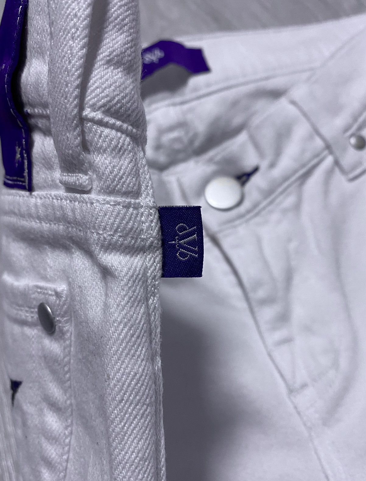 Victoria Beckham Victoria Beckham White Flared Jeans Denim Embroidered Logo Size 27" / US 4 / IT 40 - 11 Thumbnail