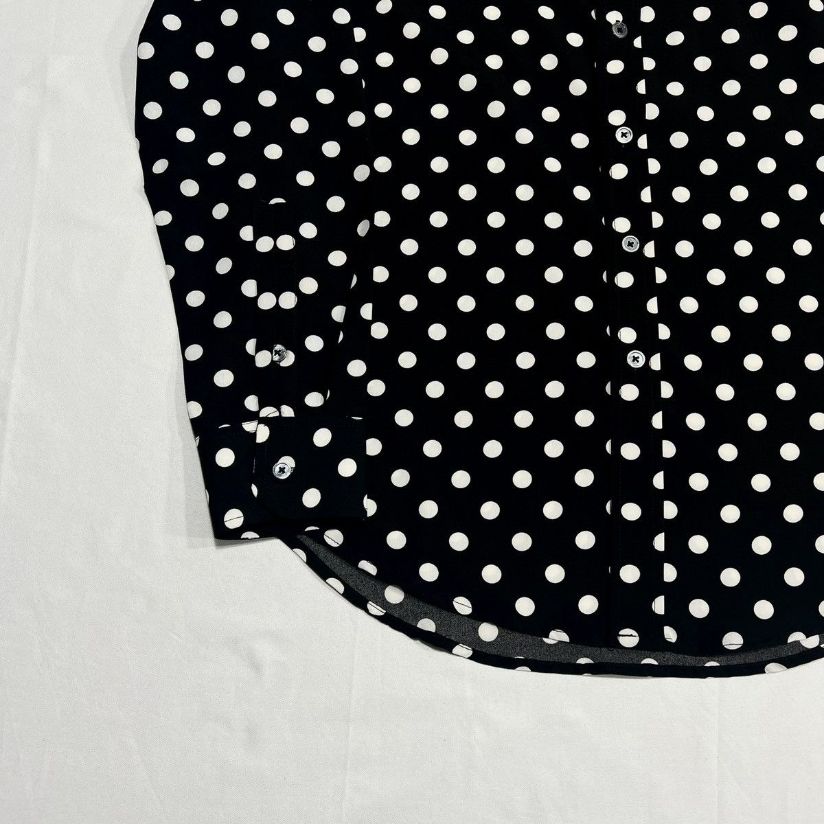 The Vermont Flannel Company VELENDER VERMONT POLKA DOT BUTTON-UP SHIRT IN LARGE Size US L / EU 52-54 / 3 - 2 Thumbnail