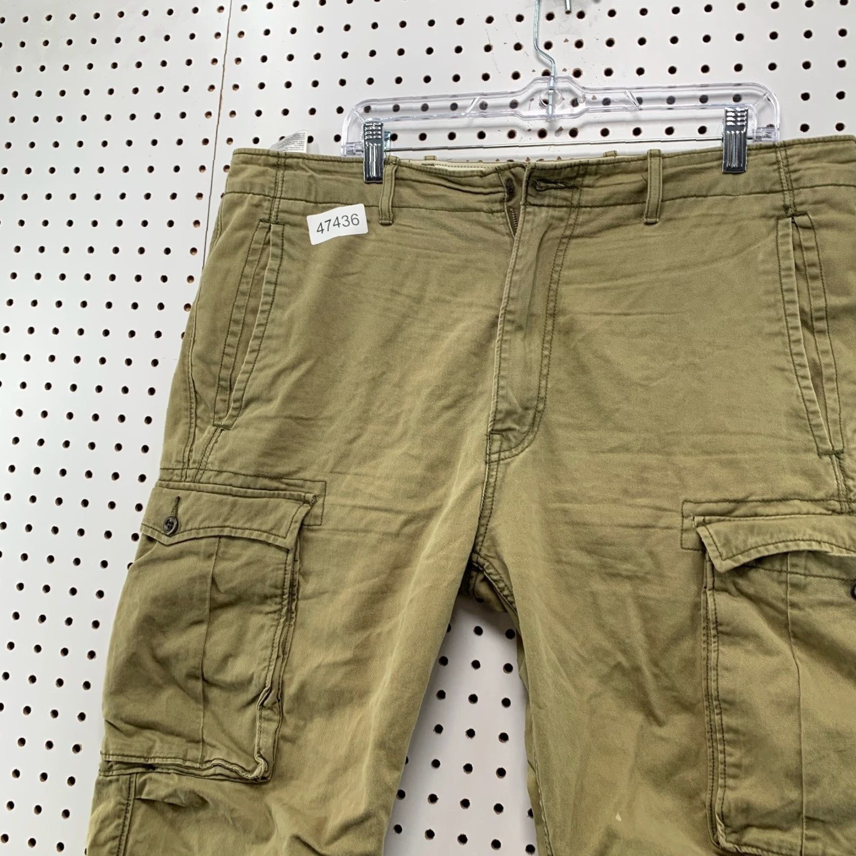 Levi's VINTAGE Levi's Cargo Pants Mens 36x30 Khaki Relaxed Fit Straight Pockets Denim Canvas Beige Cargo Pocket Casual Mens Size US 36 / EU 52 - 6 Thumbnail