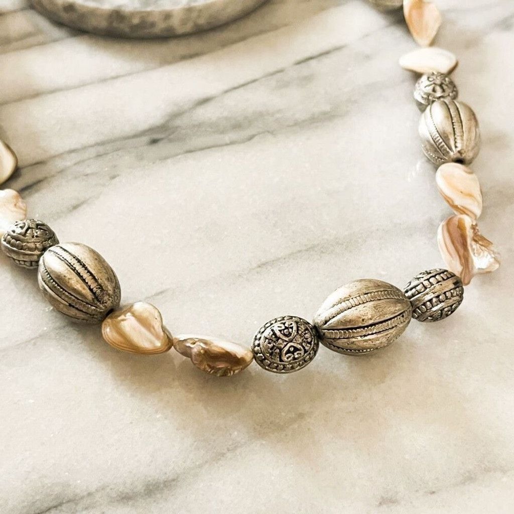 Jewelry Lane Bryant Shell Beaded Necklace Chunky Silver Size ONE SIZE - 2 Thumbnail