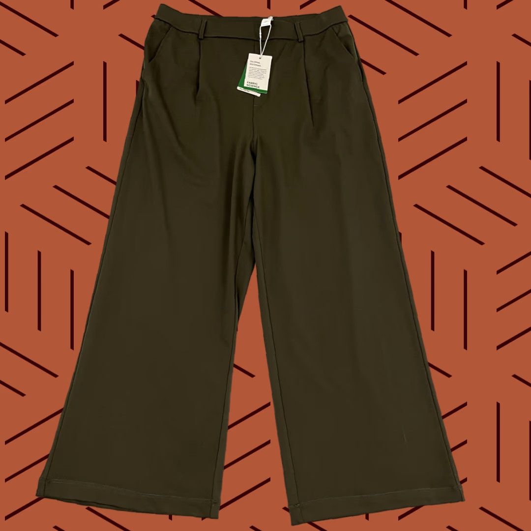 Vintage Halara HaloTek Air Pants Womens Green High Waisted Pull On Elastic Waist Stretch Pockets Ankle Wide-Leg Size 27" / US 4 / IT 40 - 1 Thumbnail