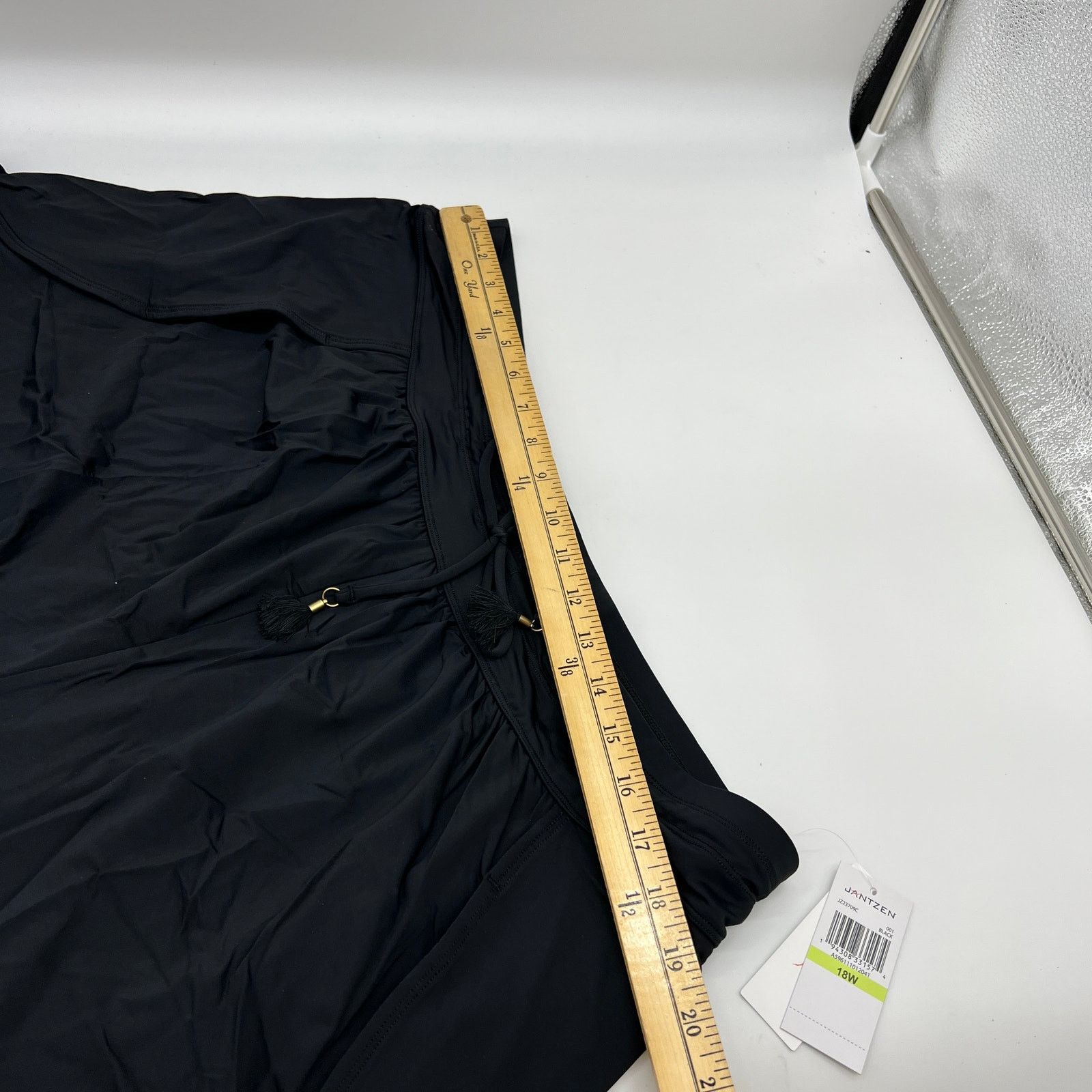 Jantzen Jantzen Cover-Up Swim Over-Short Black Size Plus 18 Size 40" / US 18 - 11 Thumbnail