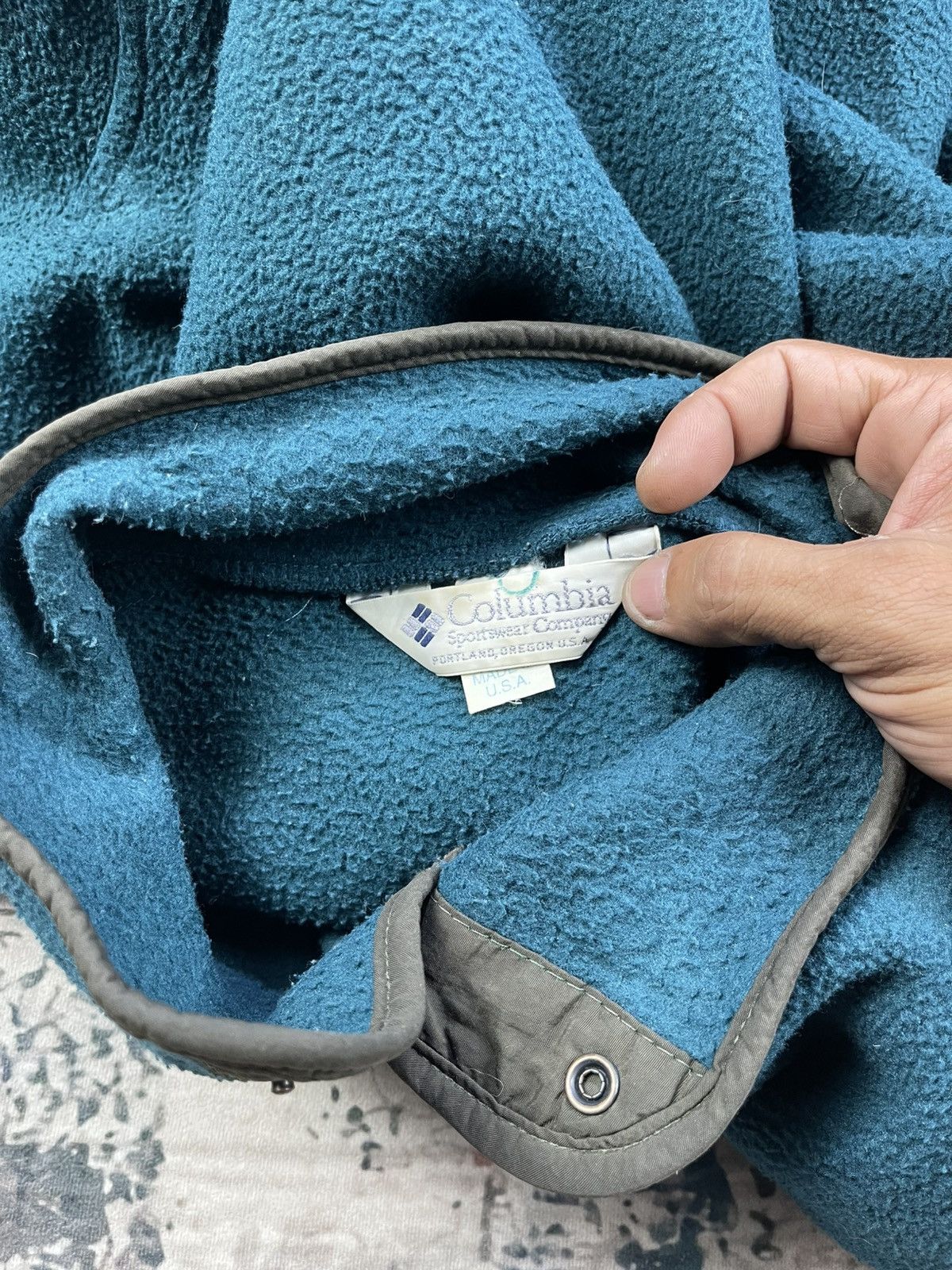 Columbia Vtg USA Columbia Sportswear Pull Over Fleece Sweatshirt Size US L / EU 52-54 / 3 - 12 Thumbnail