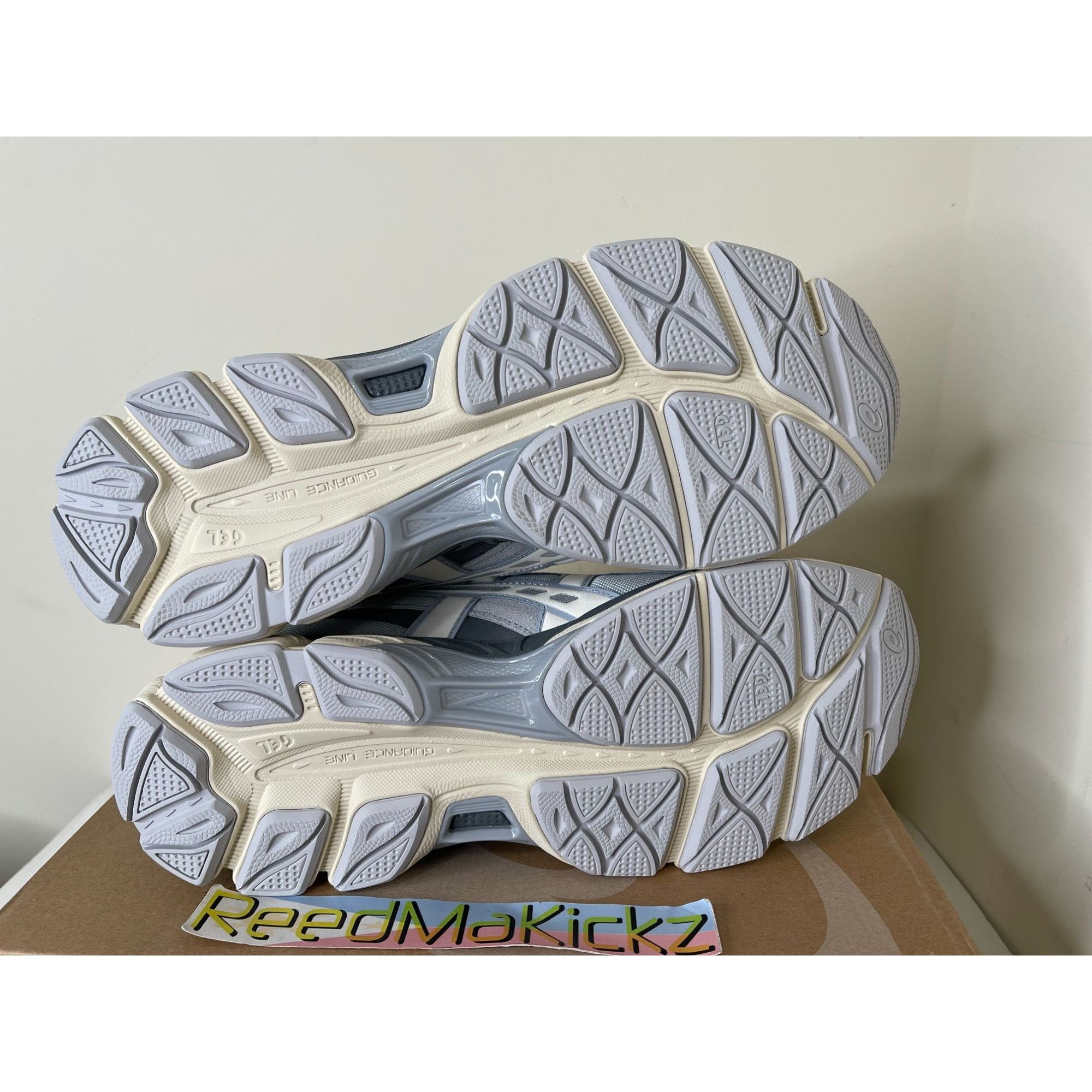 Asics Asics Gel NYC 2055 Glacier Grey Cream UNISEX WOMENS 8US Size US 8 / IT 38 - 5 Thumbnail