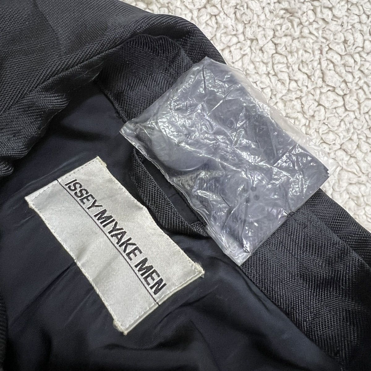 🔥 1997 ISSEY MIYAKE MEN DOUBLE BREASTED COAT MADE IN JAPAN