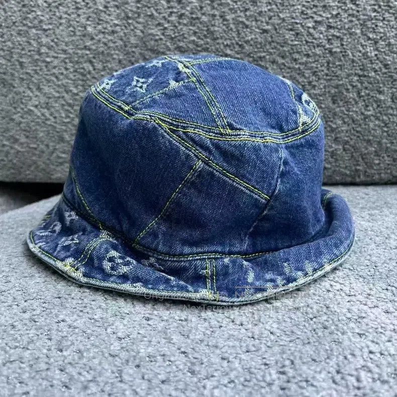 Louis Vuitton Louis Vuitton Fashionable and Casual Classic Logo Shade Co Size ONE SIZE - 1 Thumbnail