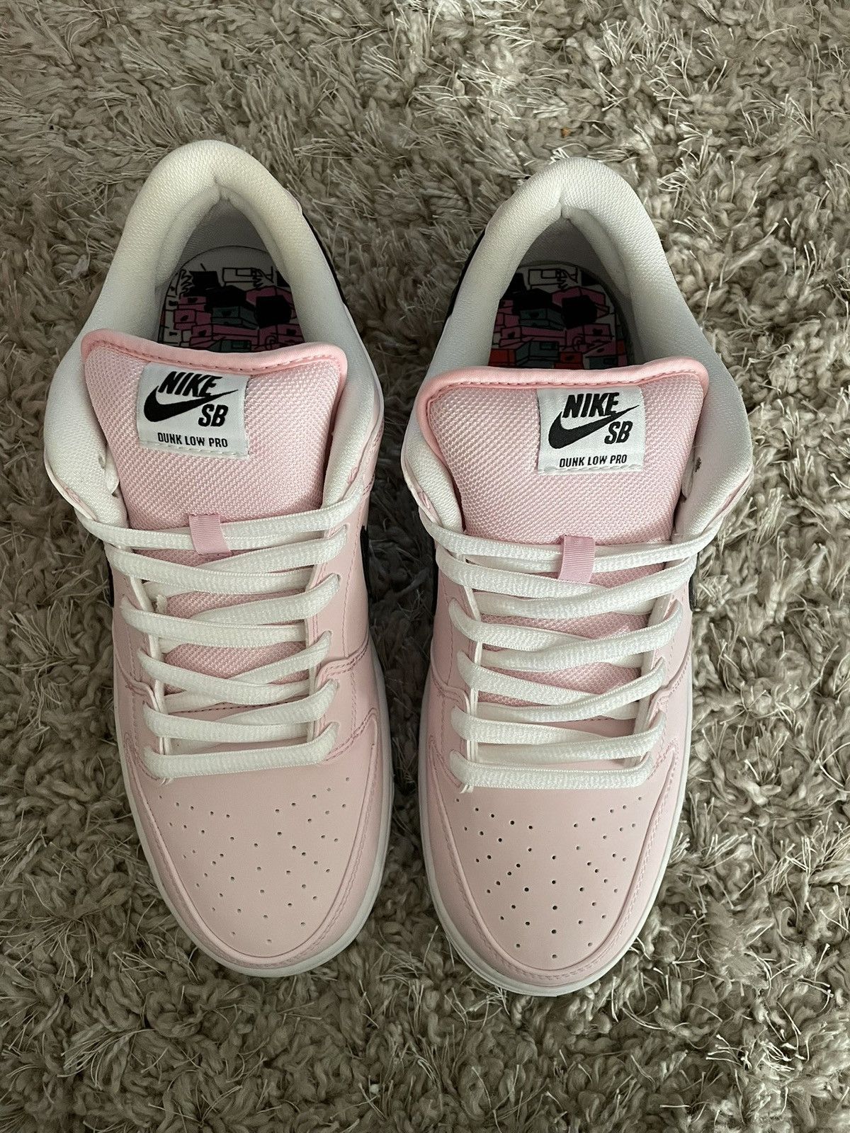 Nike SB Nike SB Dunk Low Pink Box Size US 10 / EU 43 - 5 Thumbnail