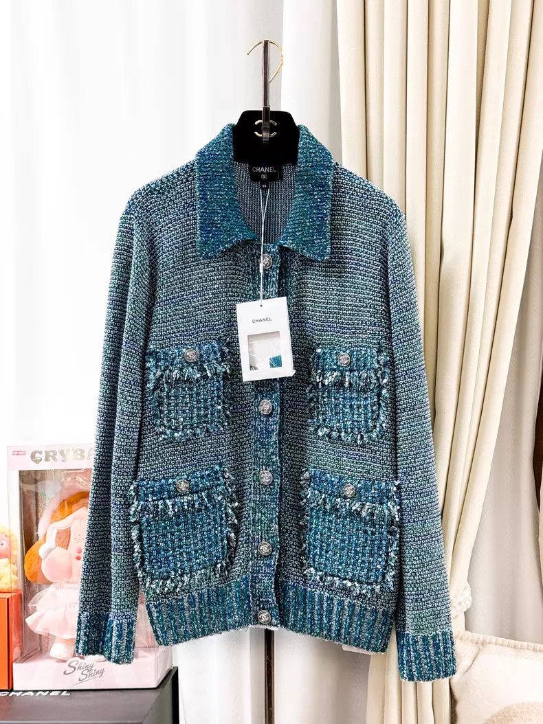 Chanel Chanel Color-matched sequin four-pocket long-sleeved knitt Size XS / US 0-2 / IT 36-38 - 1 Thumbnail