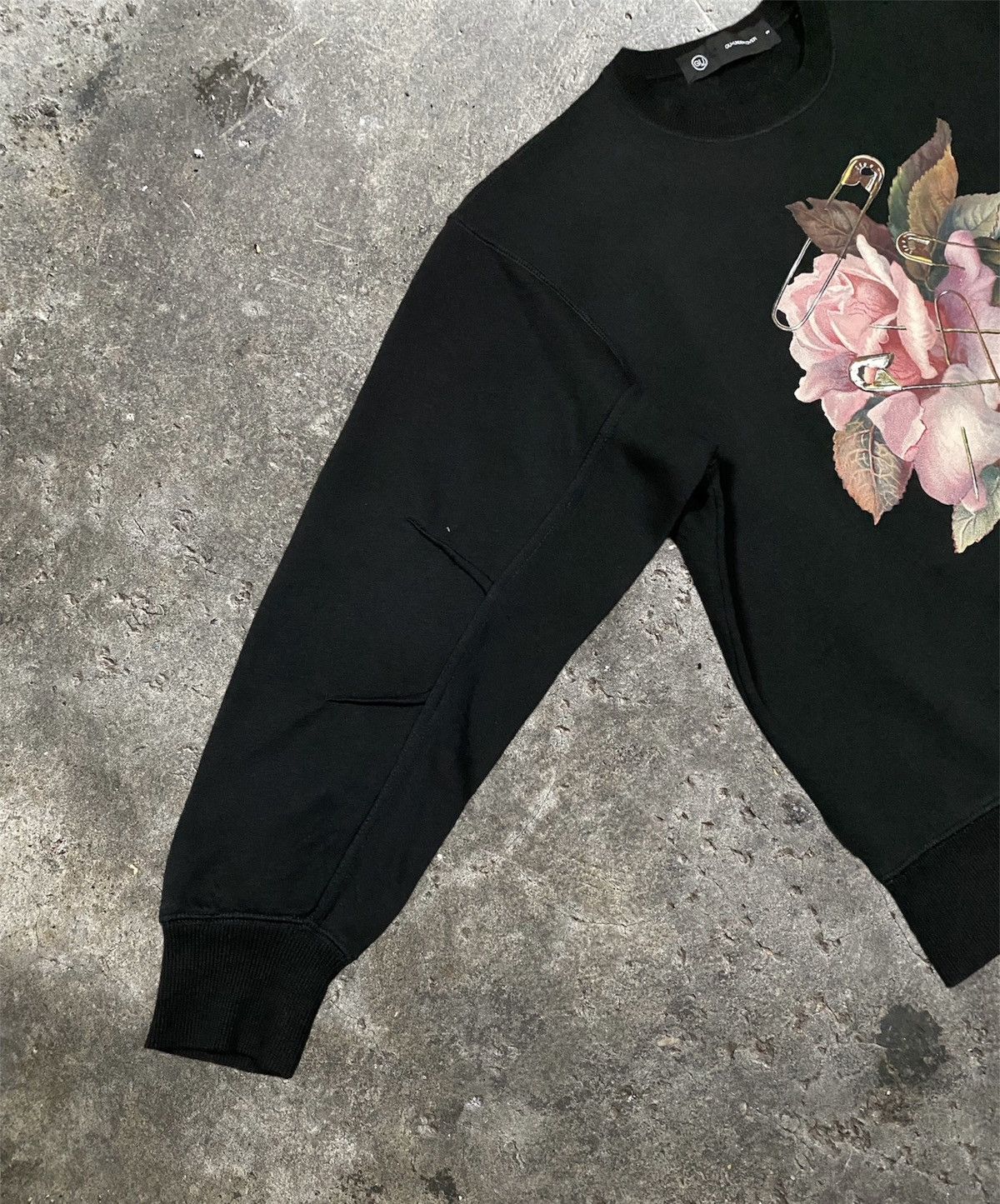 GU × Undercover Undercover x Gu Flower Sweatshirt Rare Size US S / EU 44-46 / 1 - 9 Thumbnail