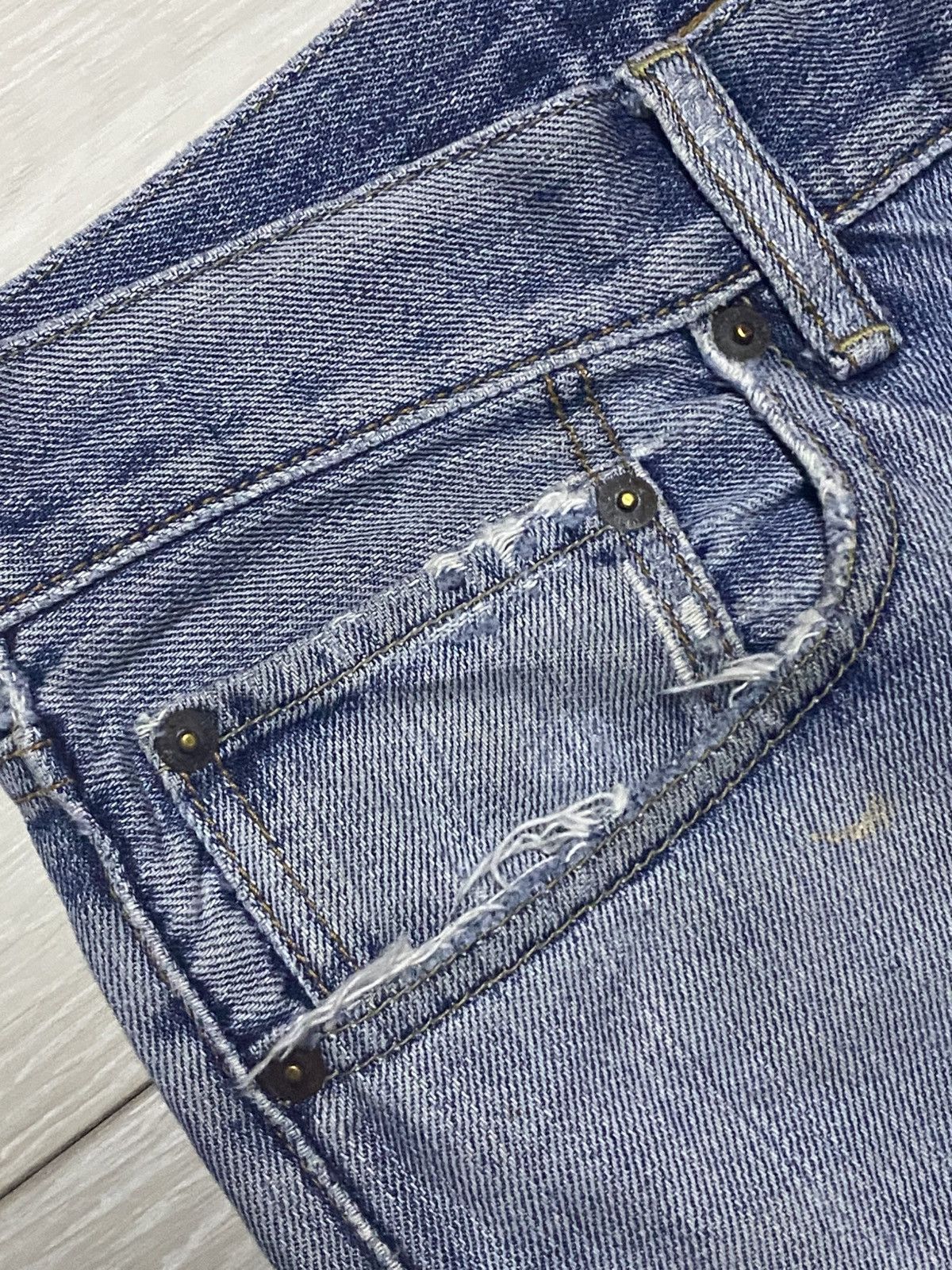 Uniqlo Vintage Uniqlo Grunge Distressed Loose Jeans Size US 36 / EU 52 - 11 Thumbnail