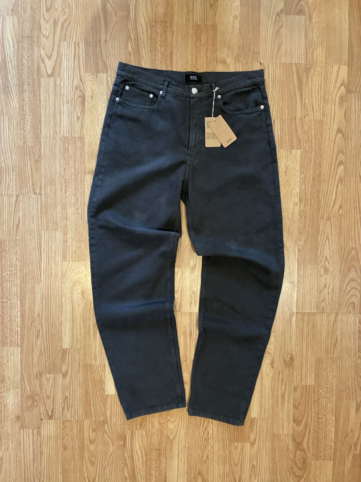 A.P.C. A.P.C Jean Martin “Anthracite” BNWT Size US 32 / EU 48 - 1 Thumbnail