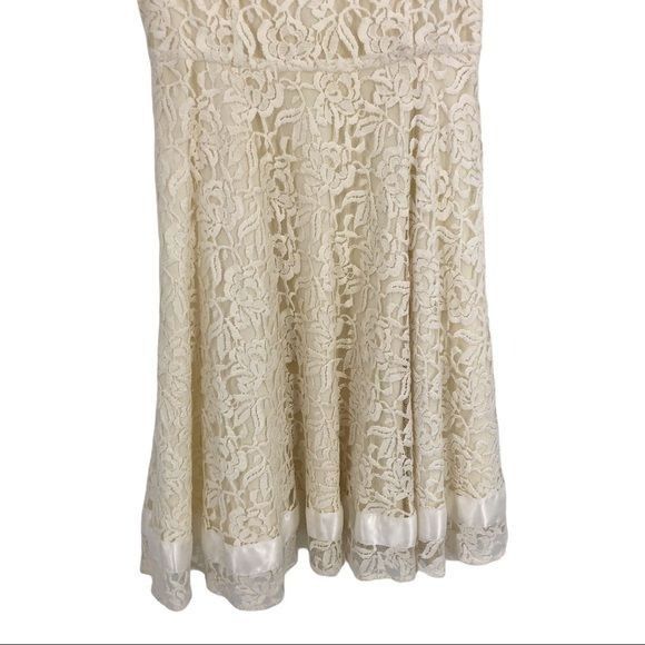 Elie Tahari Tahari Cottagecore Dress Sz 6P Cream Lace Ribbon Full Coquet Size M / US 6-8 / IT 42-44 - 4 Thumbnail