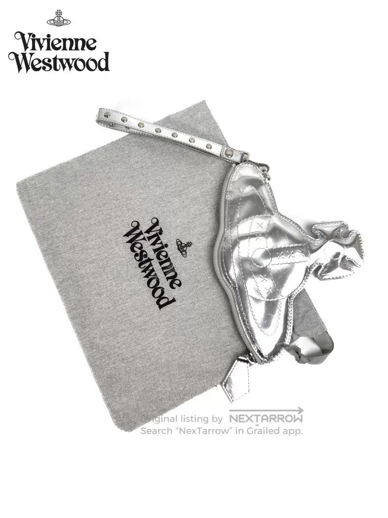 Vivienne Westwood Vivienne Westwood size OS Silver Saturn Clutch/Change Purse Size ONE SIZE - 1 Thumbnail