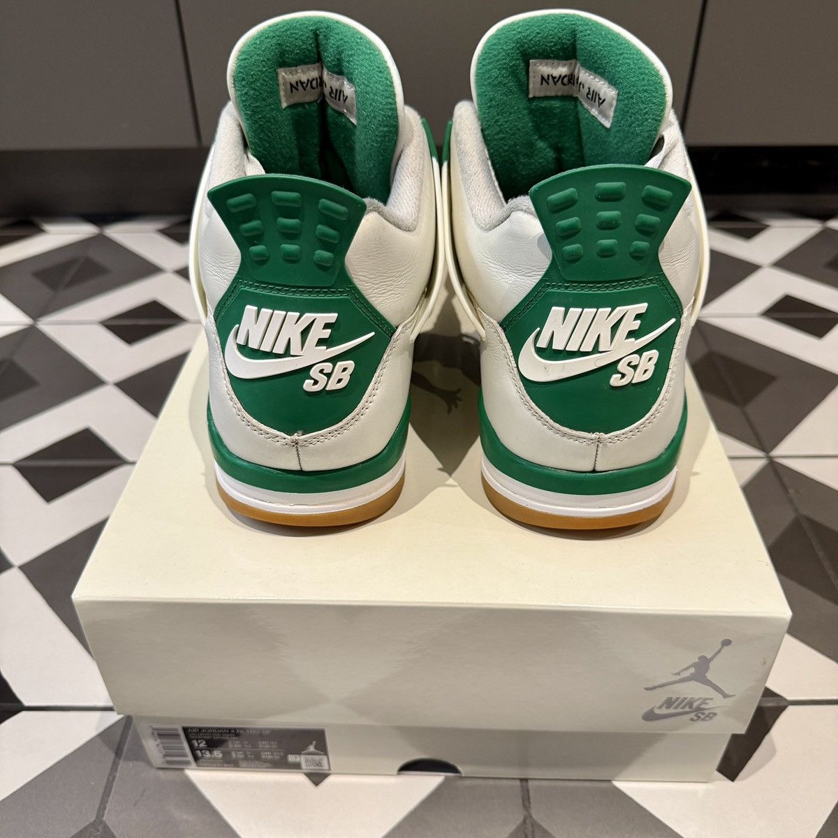 Nike Air Jordan 4 Pine Green Size US 12 / EU 45 - 4 Thumbnail