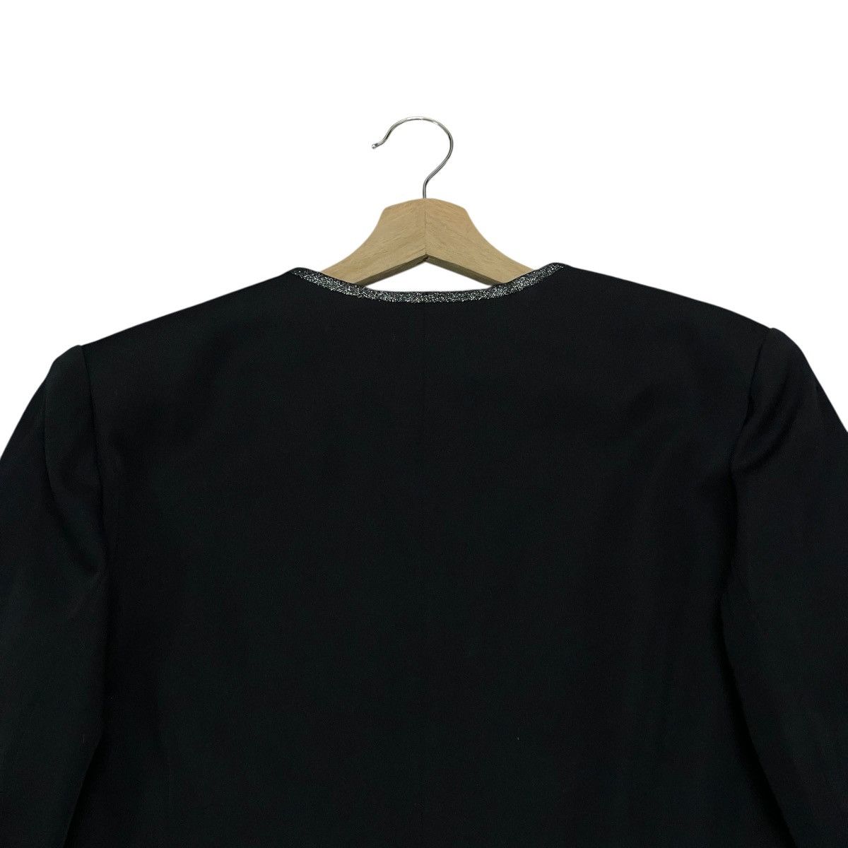 Paco Rabanne Vtg Paco Rabanne Paris V-neckline Silver Trim Outline Jacket Size M / US 6-8 / IT 42-44 - 16 Thumbnail