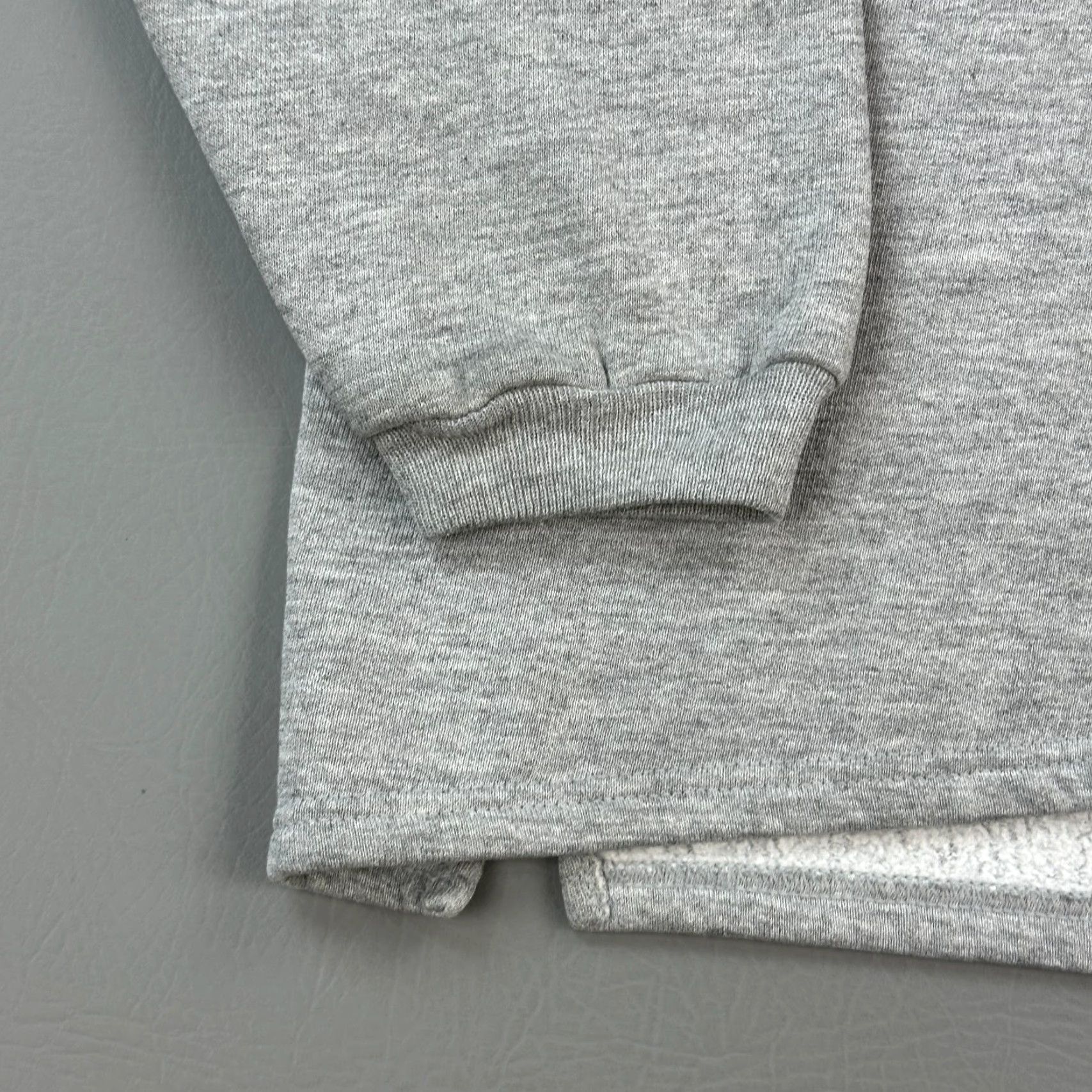 Russell Athletic VINTAGE Russell Athletic Sweatshirt Mens XL Gray Henley Pullover USA Made 90s Size US XL / EU 56 / 4 - 2 Thumbnail
