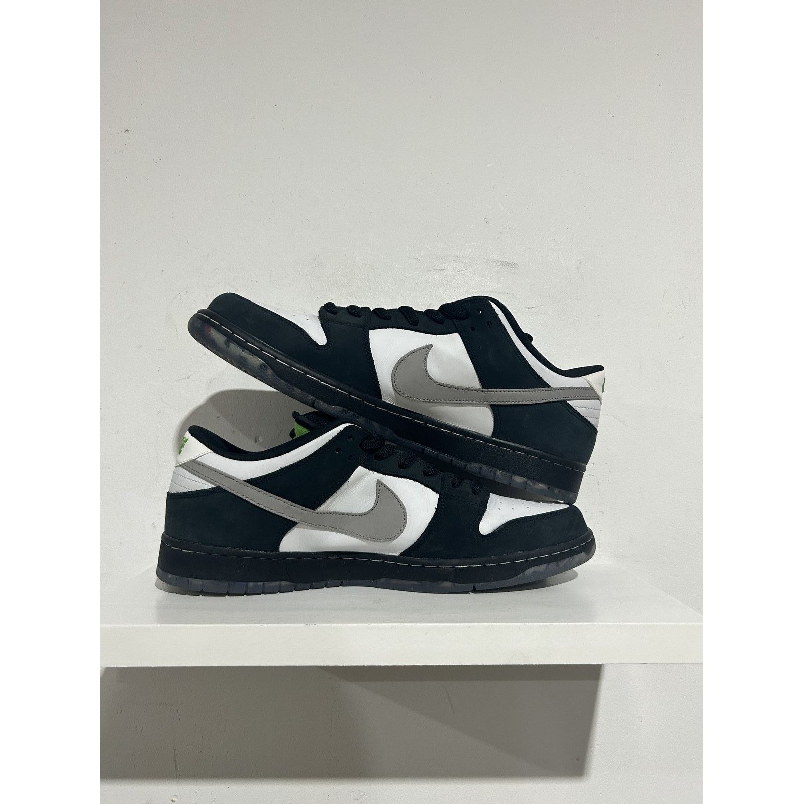 Nike NIKE DUNK LOW SB STAPLE PANDA PIGEON SIZE 14 PREOWNED Size US 14 / EU 47 - 5 Thumbnail