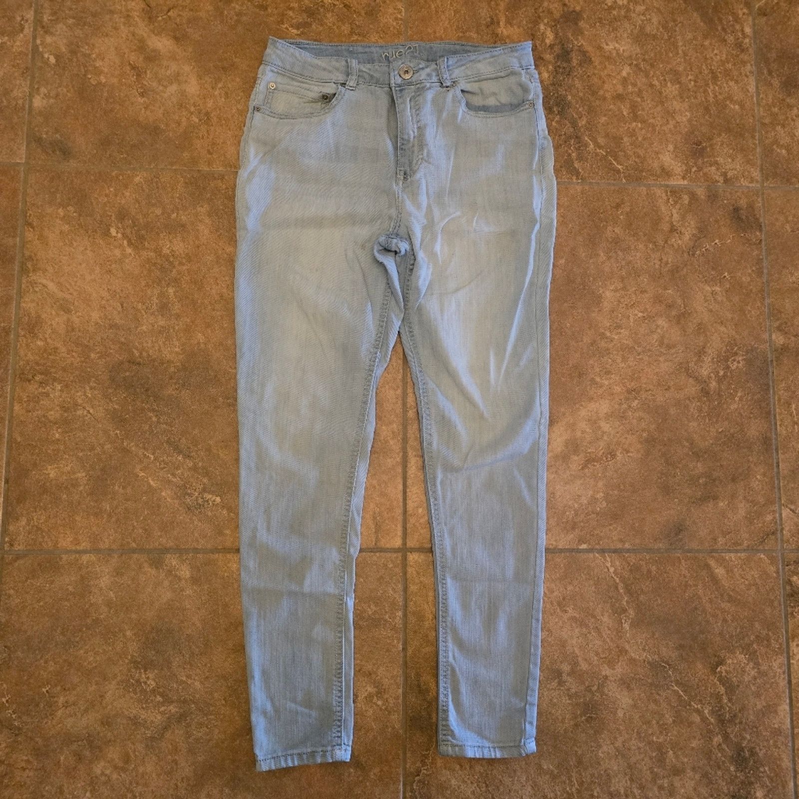 rue21 Light Denim | RUE21 | High Rise Jean Size 32" / US 10 / IT 46 - 1 Thumbnail