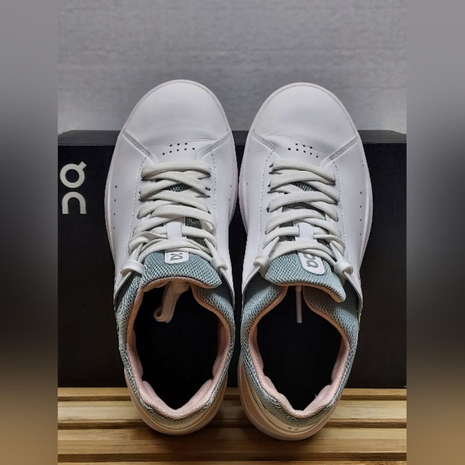 Other On Cloud Womens Roger Advantage White Athletic Shoes Size 7 Size US 7 / IT 37 - 8 Thumbnail