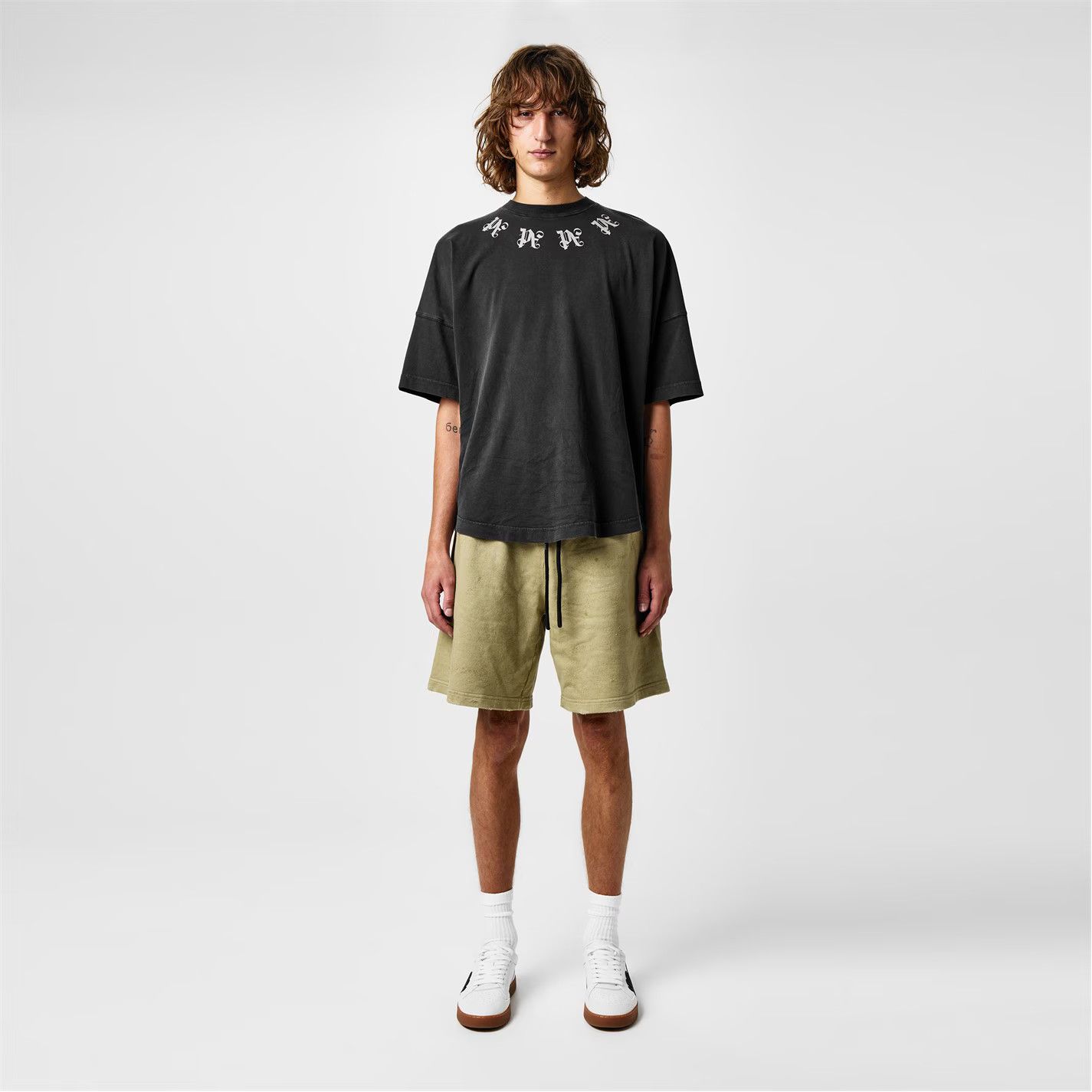 Palm Angels o1g2r1mq0426 Statement Monogram T-Shirt in Black Size US XS / EU 42 / 0 - 5 Thumbnail