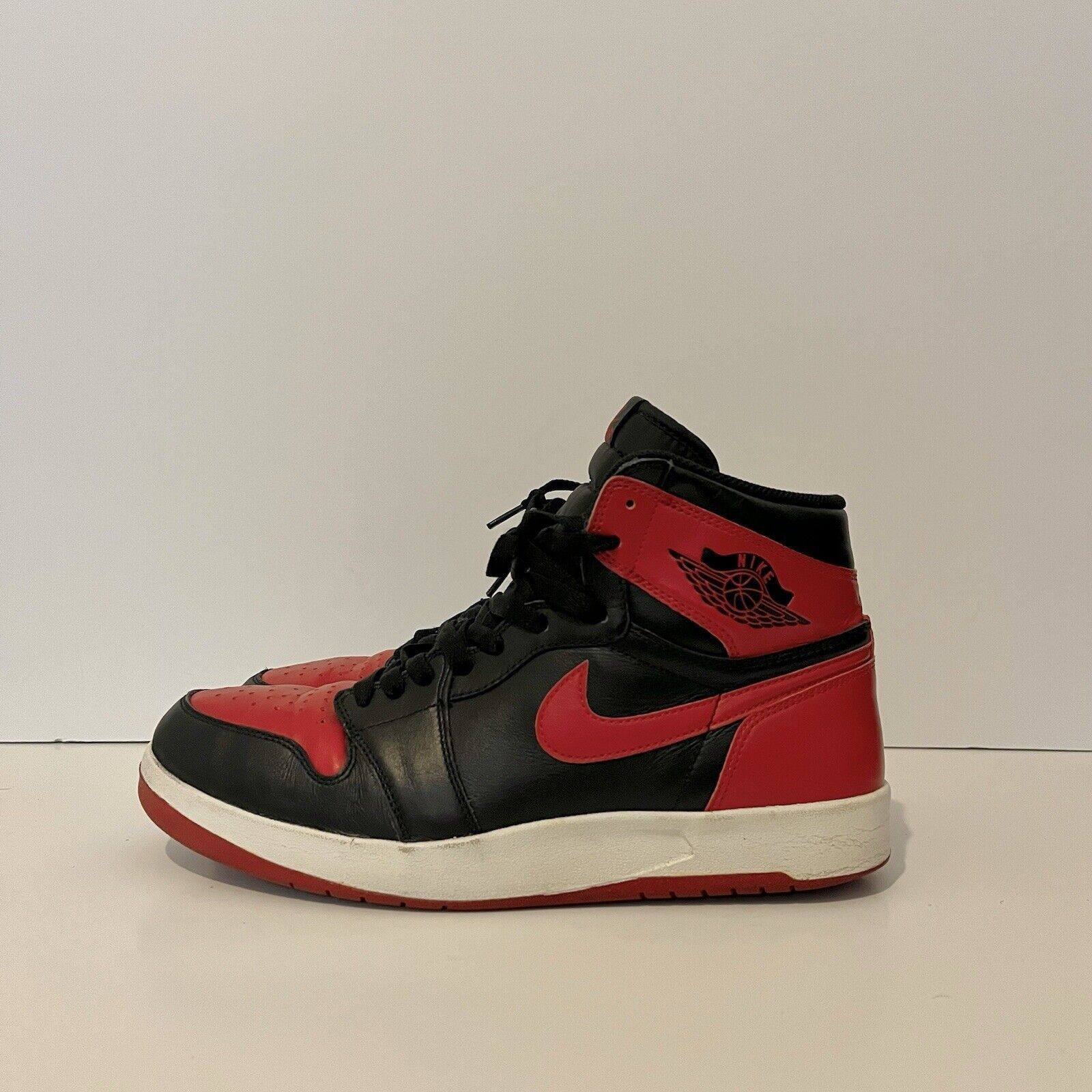 Nike 2015 Nike Air Jordan 1.5 Retro OG Banned 768861-001 Rare Size US 10.5 / EU 43-44 - 1 Thumbnail