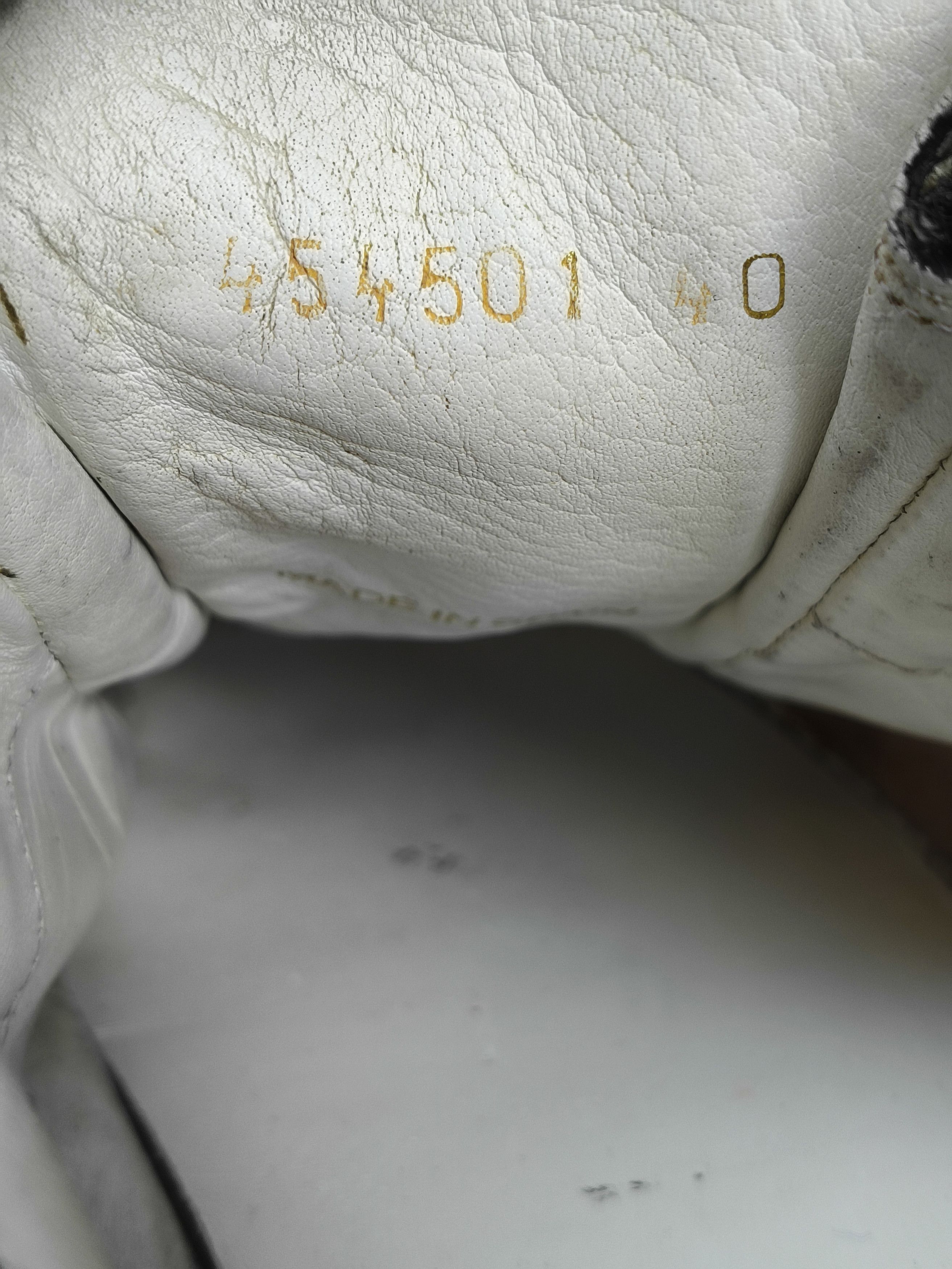 Balenciaga BALENCIAGA ARENA CRACKED EFFECT LOW TOP SNEAKERS Size US 7.5 / EU 40-41 - 15 Thumbnail