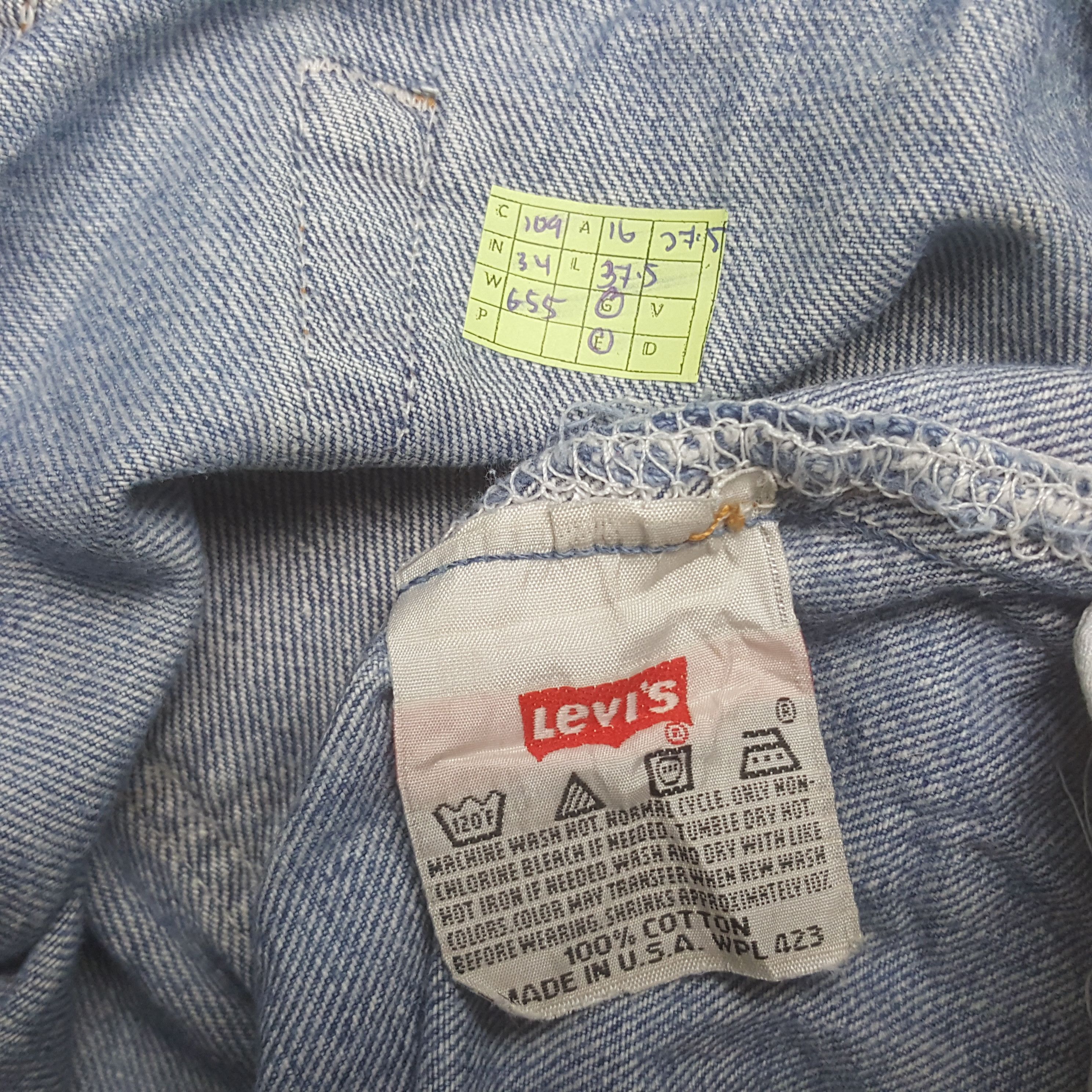 Vintage Levi's 501 Distressed Grunge Style Denim Jeans