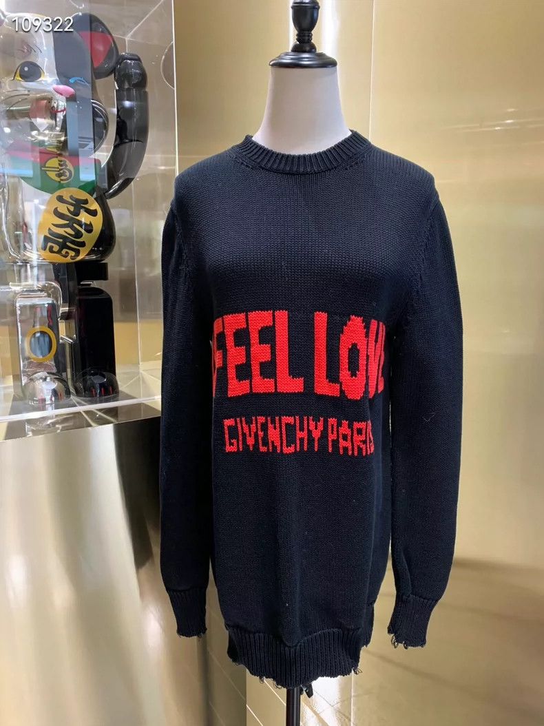 Givenchy Givenchy x070349 Newish Black Sweater XS Size Shoulder Wid Size US XS / EU 42 / 0 - 1 Thumbnail