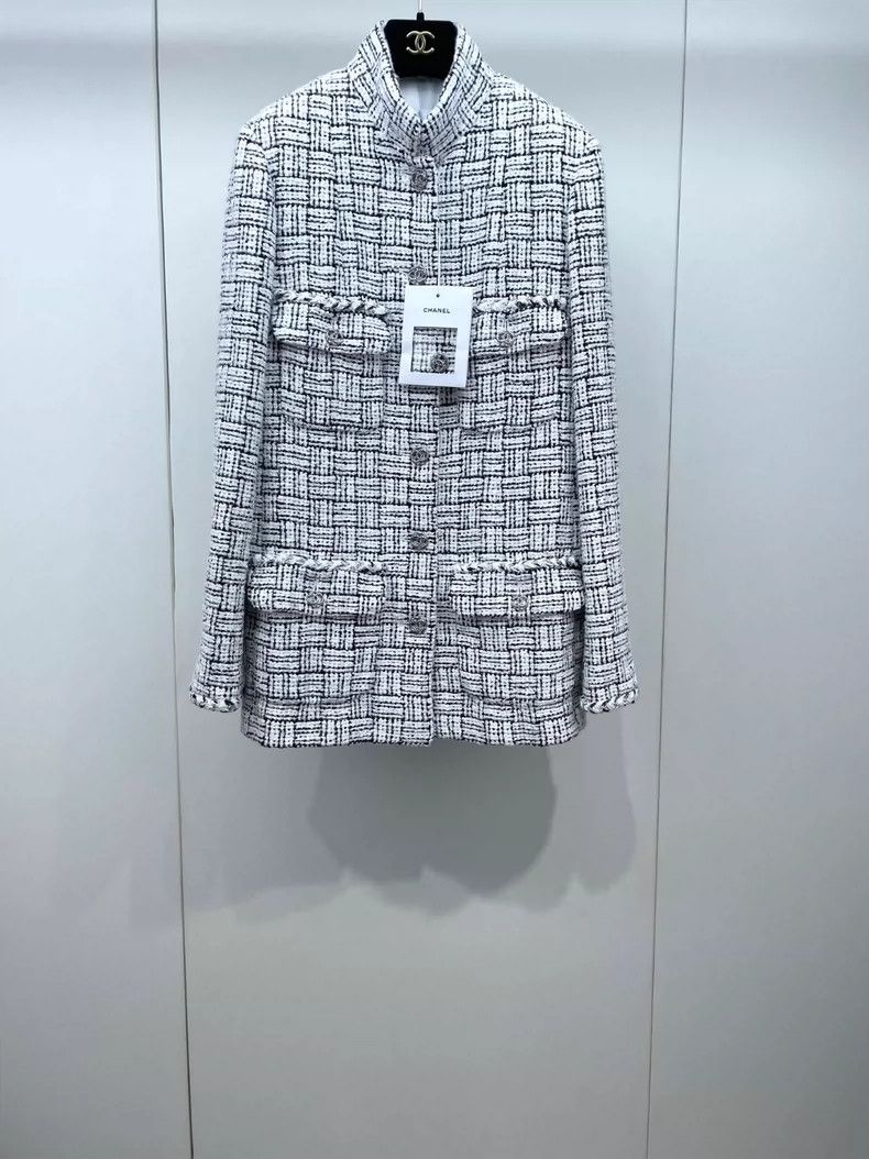 Chanel Chanel 23B sequin tweed woven jacket 2504-Nextarrow Size XS / US 0-2 / IT 36-38 - 1 Thumbnail