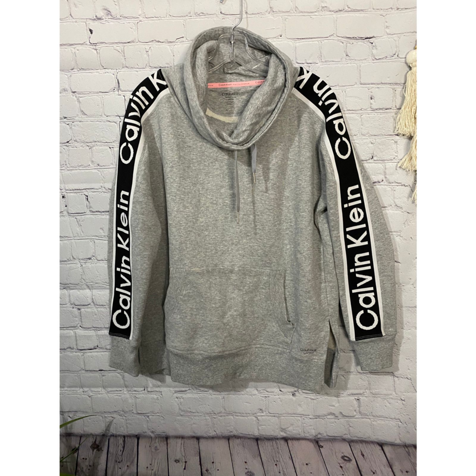 Calvin Klein women’s Calvin Klein sweater Size S / US 4 / IT 40 - 1 Thumbnail