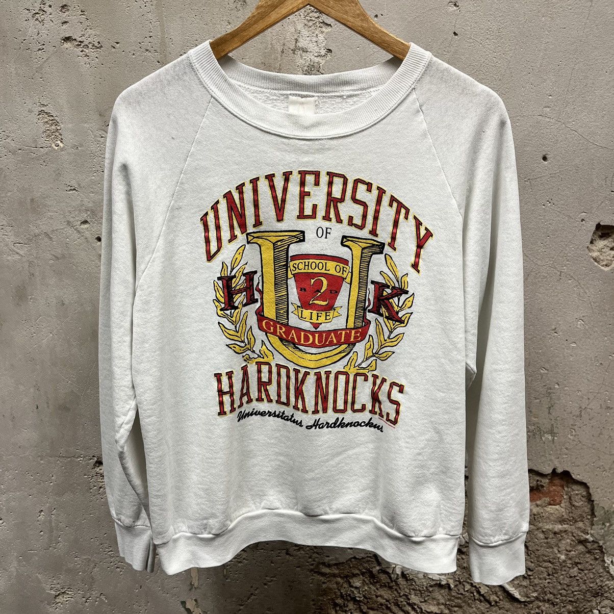 Vintage Vintage 1990 University of Hard Knocks Comedy Sweatshirt L Size US L / EU 52-54 / 3 - 1 Thumbnail