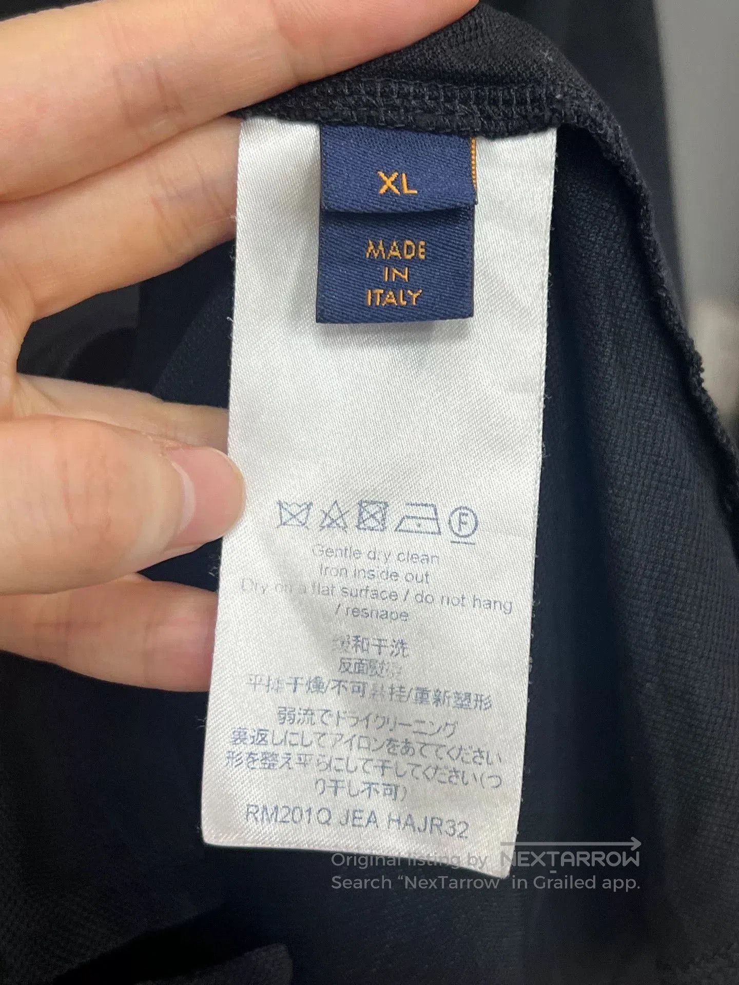 Louis Vuitton black short sleeve logo polo shirt. Size US XL / EU 56 / 4 - 4 Thumbnail