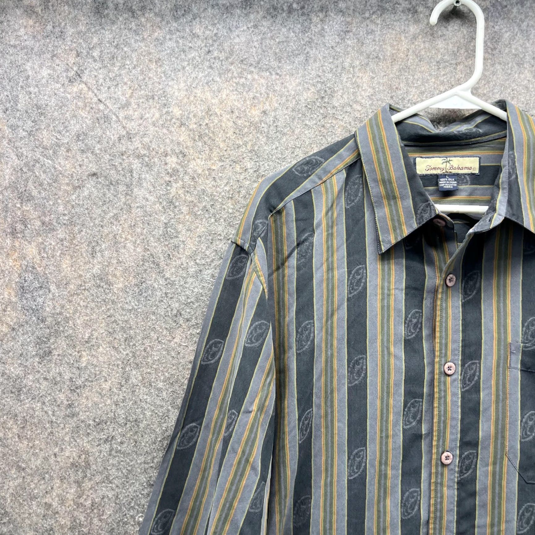 Tommy Bahama Tommy Bahama Shirt Men Large Blue Striped Button-Up Silk Vtg Preppy Casual Button-Down Collared Long Sleeve Size US L / EU 52-54 / 3 - 3 Thumbnail