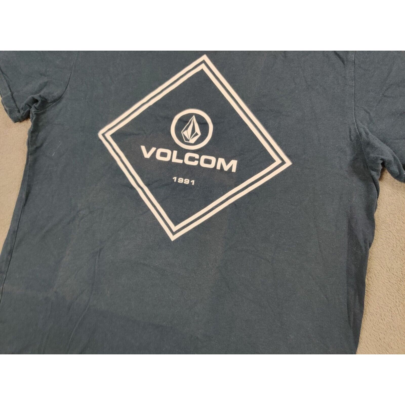 Volcom Volcom Shirt Adult Mens Medium Dark Blue Stone Logo Size US M / EU 48-50 / 2 - 5 Thumbnail