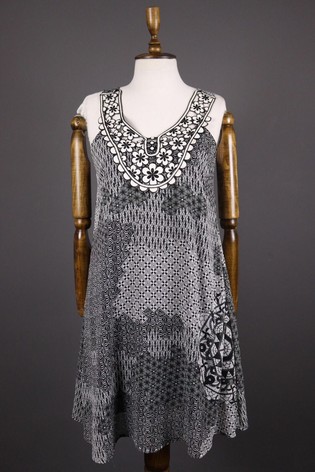 Desigual Desigual by Christian Lacroix Shift A-Line Dress Size 38 Size M / US 6-8 / IT 42-44 - 1 Thumbnail