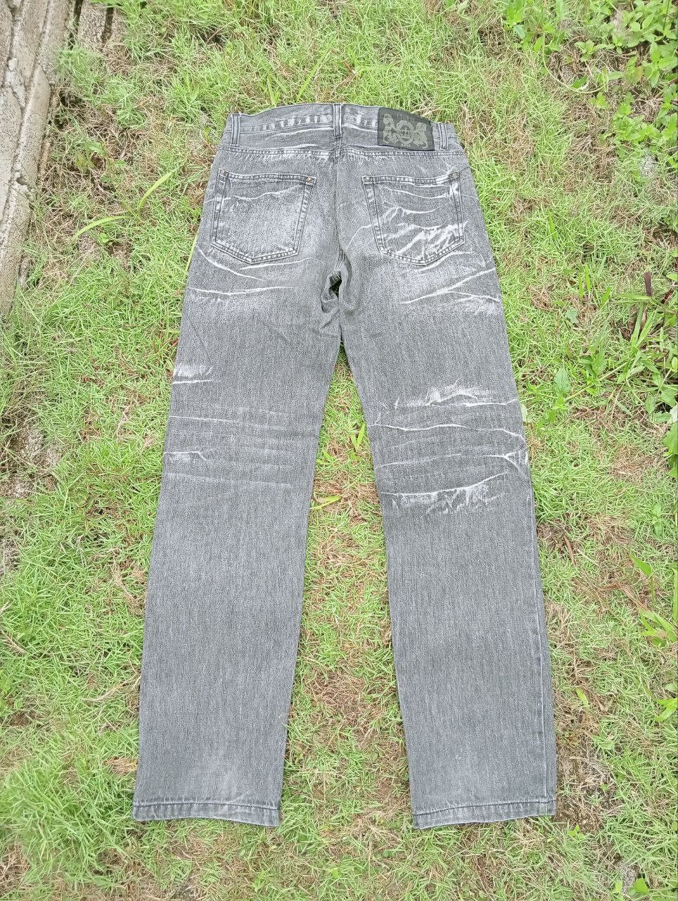 LOWBOX LOWBOX JAPAN DISTRESSED LOOK JEANS Size US 32 / EU 48 - 6 Thumbnail