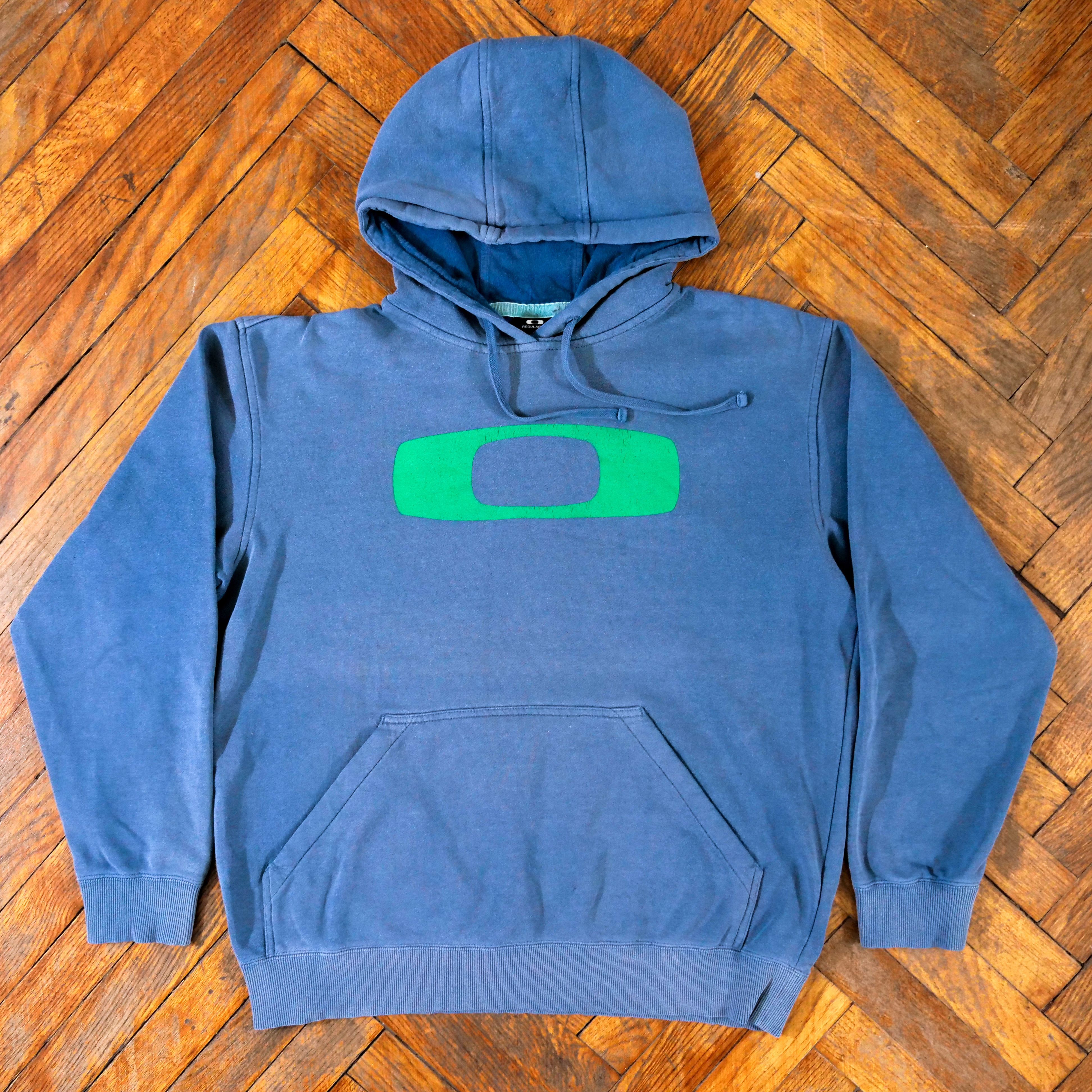 Vintage Y2K Oakley Big Logo Rare Hoodie Gorpcore Hiking Hoodie Size US M / EU 48-50 / 2 - 1 Thumbnail
