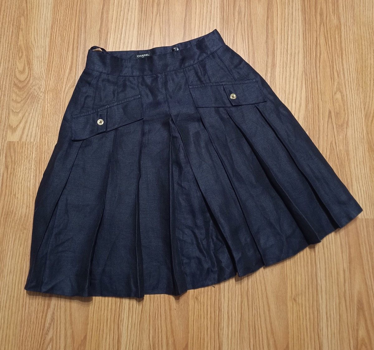 Chanel × Vintage CHANEL Vintage Navy Blue Pleated Skirt Size 26" / US 2 / IT 38 - 11 Thumbnail