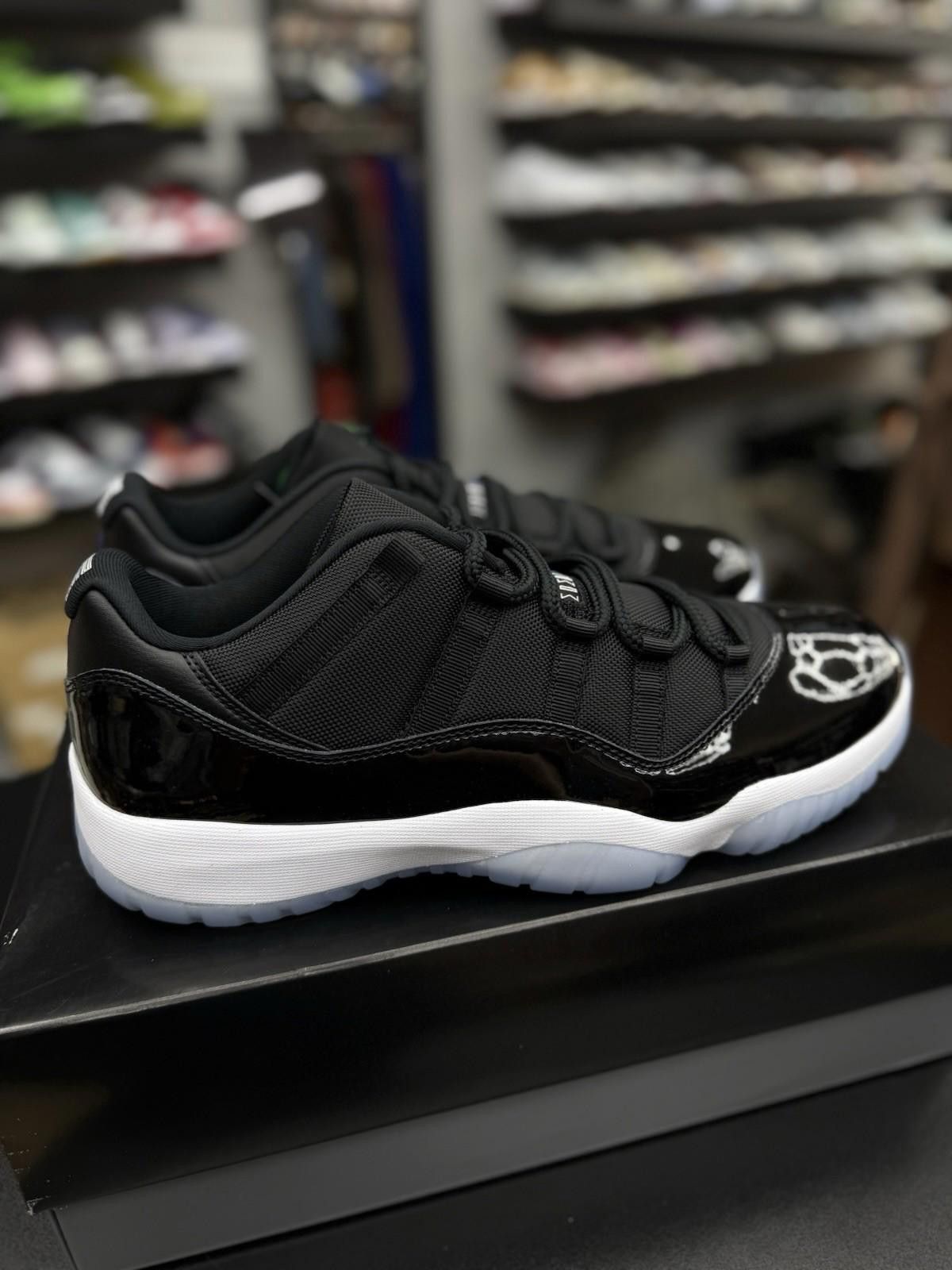 Jordan Brand Nike Air Jordan 11 Retro Low Space Jam FV5104-004 Size 13 Size US 13 / EU 46 - 2 Thumbnail