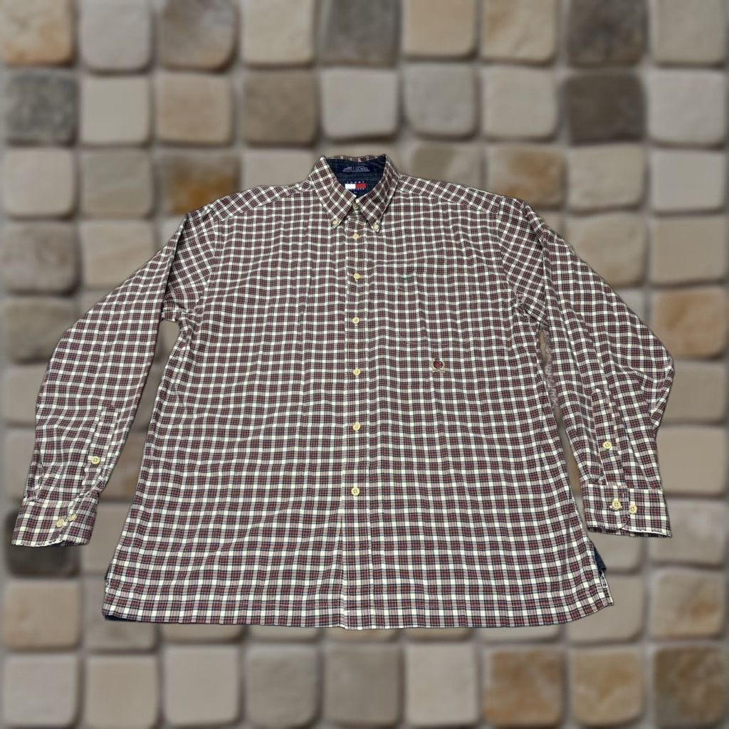 Tommy Hilfiger Tommy Hilfiger Men's Shirt Large Red White Green Plaid Long Sleeve Button-Up Size US L / EU 52-54 / 3 - 1 Thumbnail