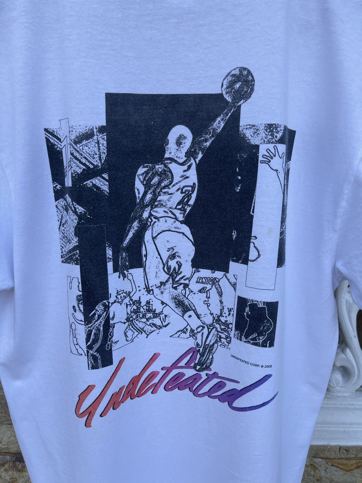 Jordan Brand × Undefeated Last Drop🔥Rare🔥Vintage Undefeated Michael Jordan T Shirt Size US M / EU 48-50 / 2 - 5 Thumbnail