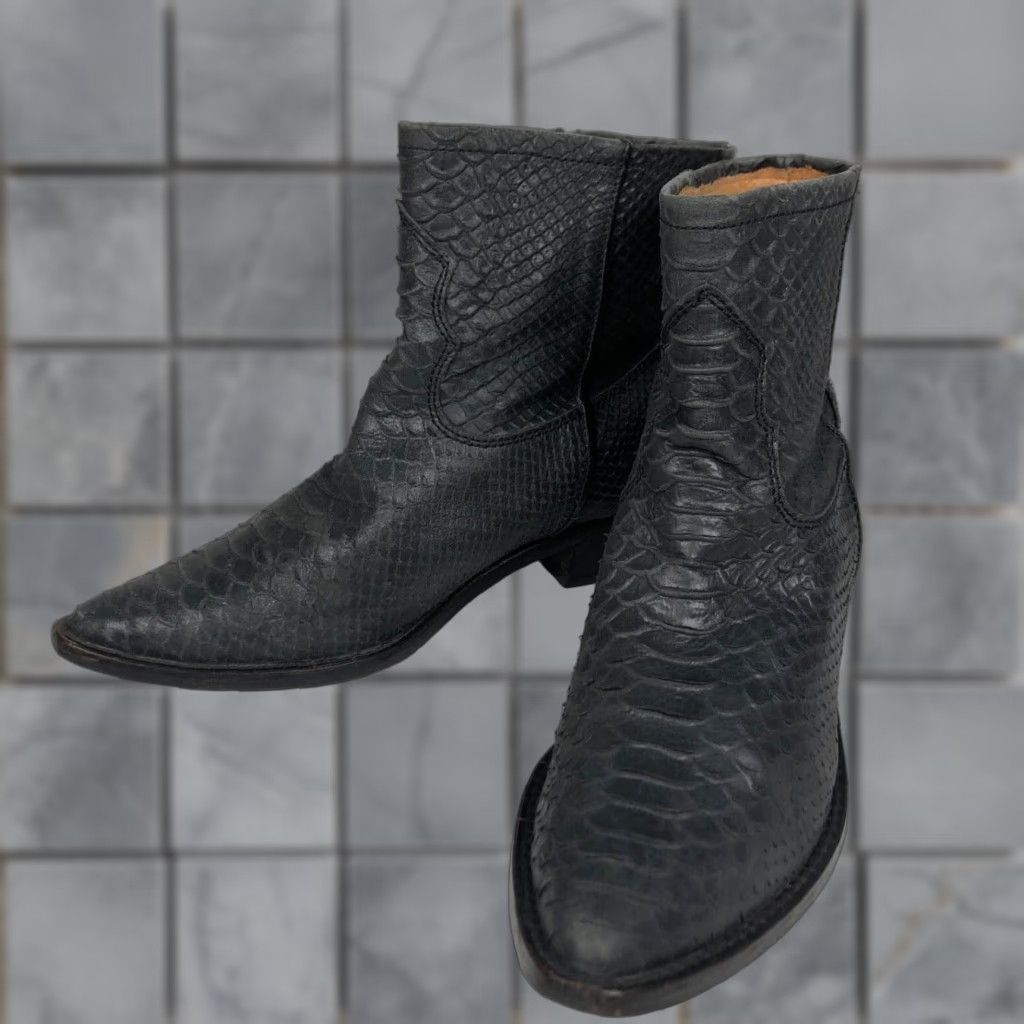 Zara VINTAGE Zara Boots Gray Snake Print Leather Short Boots Spain Size 30" / US 8 / IT 44 - 1 Thumbnail