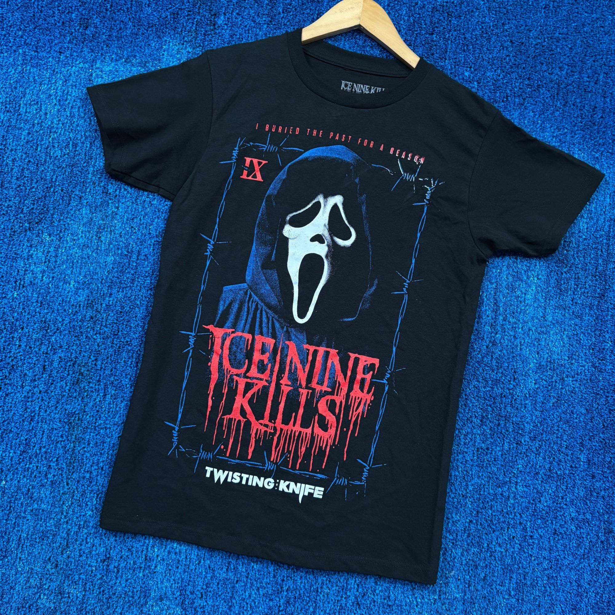 Band Tees Ghost Face x Ice Nine Kills Twisting the Knife Scream Tee S Size US S / EU 44-46 / 1 - 3 Thumbnail